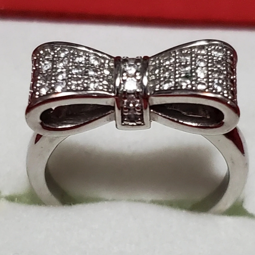 925 Sterling Silver cz Bow Ring Size 6 LIKE NEW